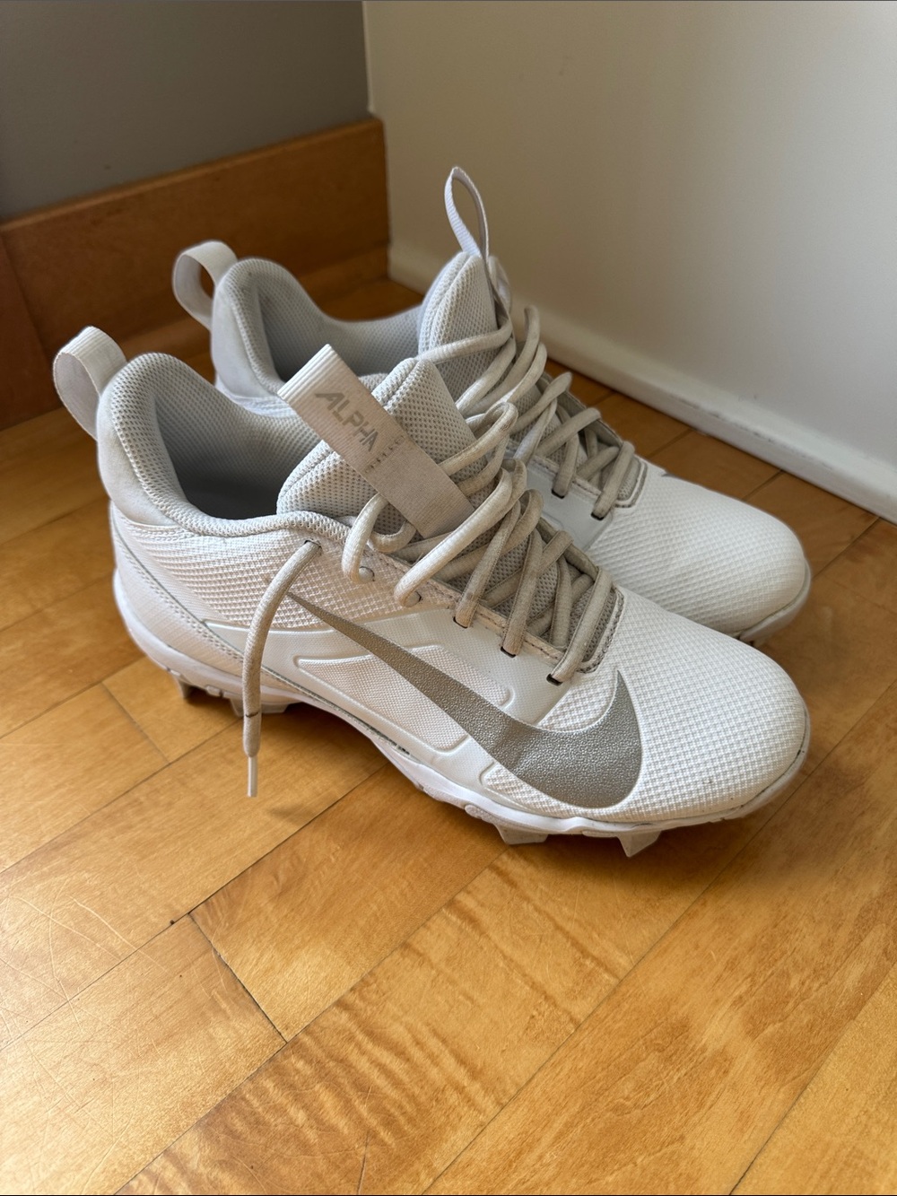 Nike Men's Alpha Menace 4 Shark Football Cleats. Size 6.5